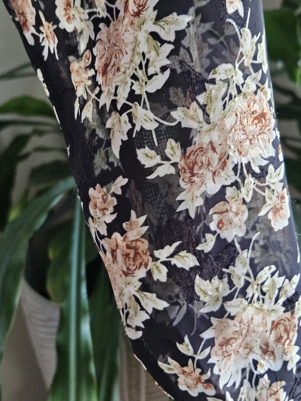 LUSH Floral Burnout Velvet Midi Dress S NWT Ruched High-Low Long Sleeve - Picture 8 of 16